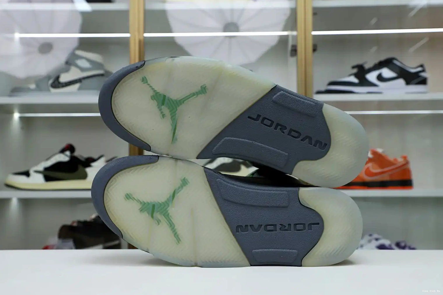 5 RETRO 2022 AIR 'GREEN JORDAN Kimikick BEAN' 0409